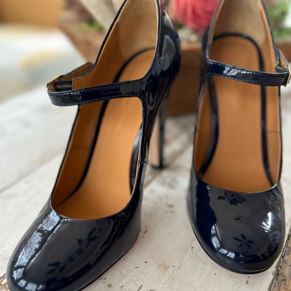Faconnable Navy Patent Mary Jane Heels